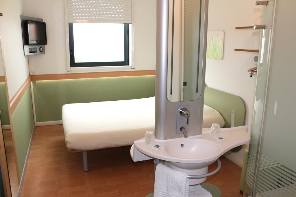Ibis Budget Castelnaudary - A61 Oda fotoğraf